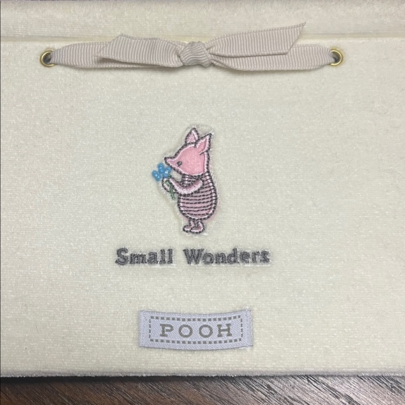 Small Wonders Pooh/PigletPhoto Album - Hallmark - 12 double sided pages - Picture 3 of 5
